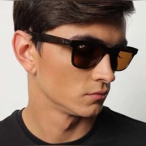 Ray Ban Wayfarer Tortoise Classic
